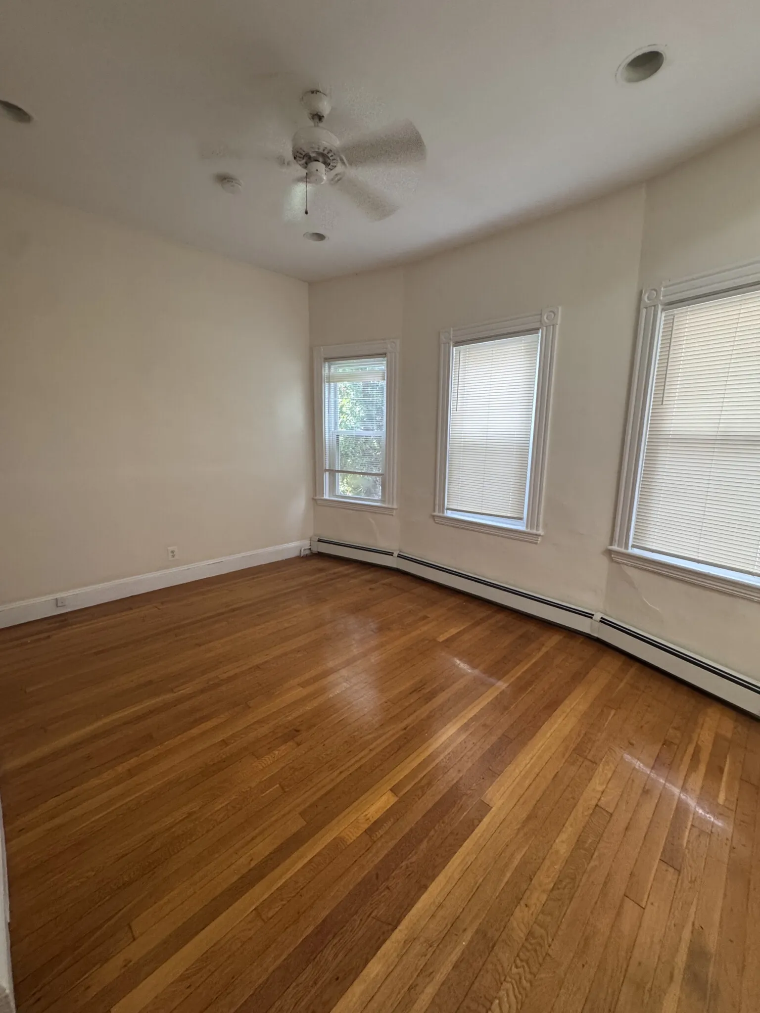 3 bed, 2 bath apartment for rent at 8 Dudley St Unit 1, North Cambridge — photo 17 of 17
