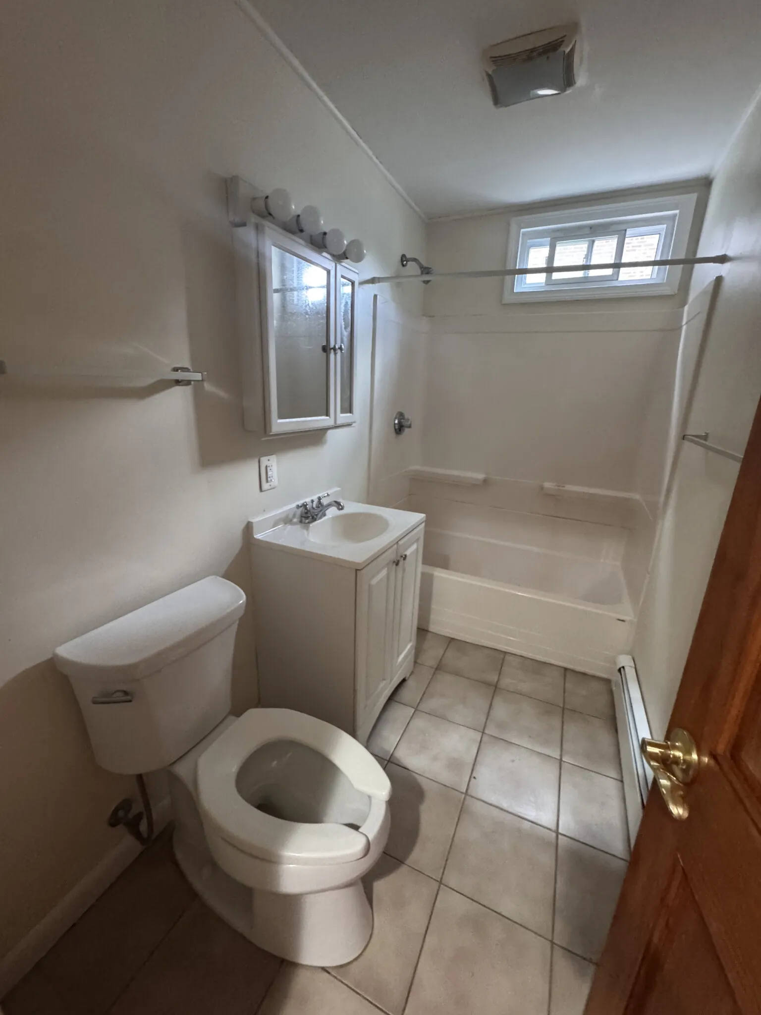 3 bed, 2 bath apartment for rent at 8 Dudley St Unit 1, North Cambridge — photo 10 of 17