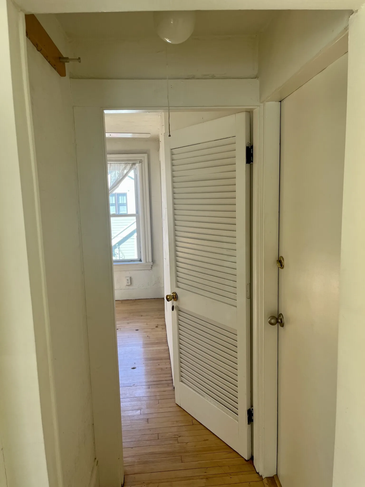 Studio bed, 1 bath apartment for rent at 8 Durham St Unit 3, Prospect Hill — photo 15 of 27