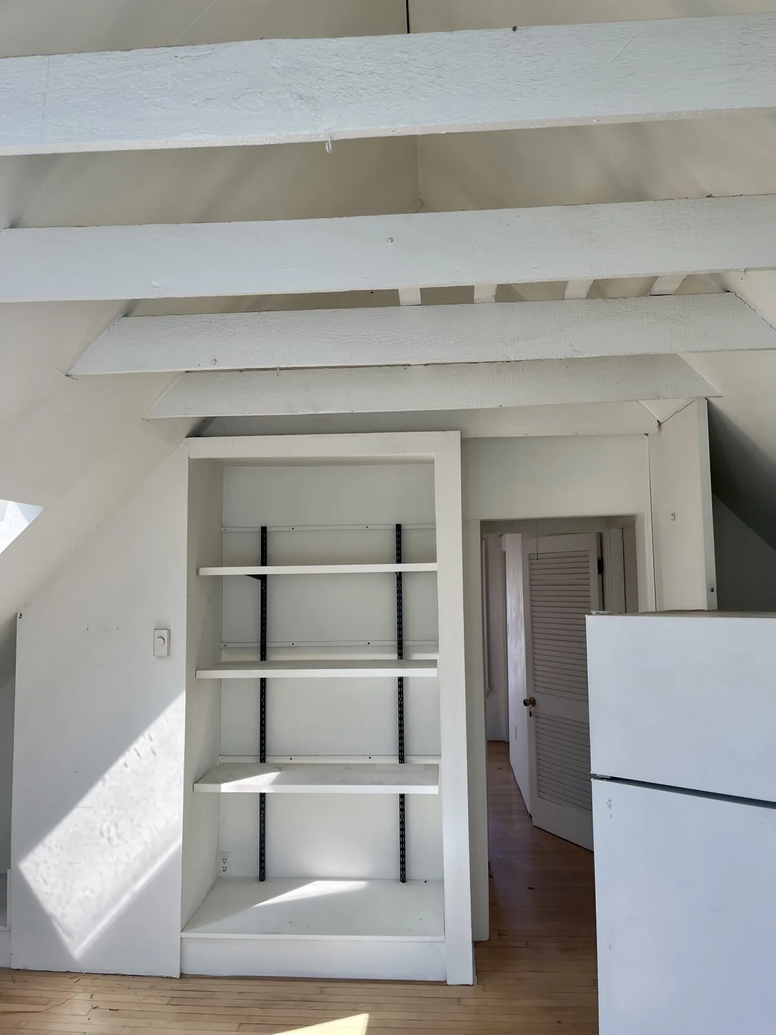 Studio bed, 1 bath apartment for rent at 8 Durham St Unit 3, Prospect Hill — photo 13 of 27