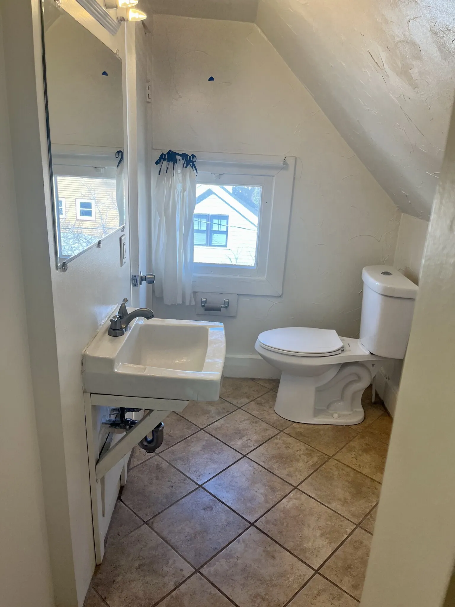 Studio bed, 1 bath apartment for rent at 8 Durham St Unit 3, Prospect Hill — photo 27 of 27