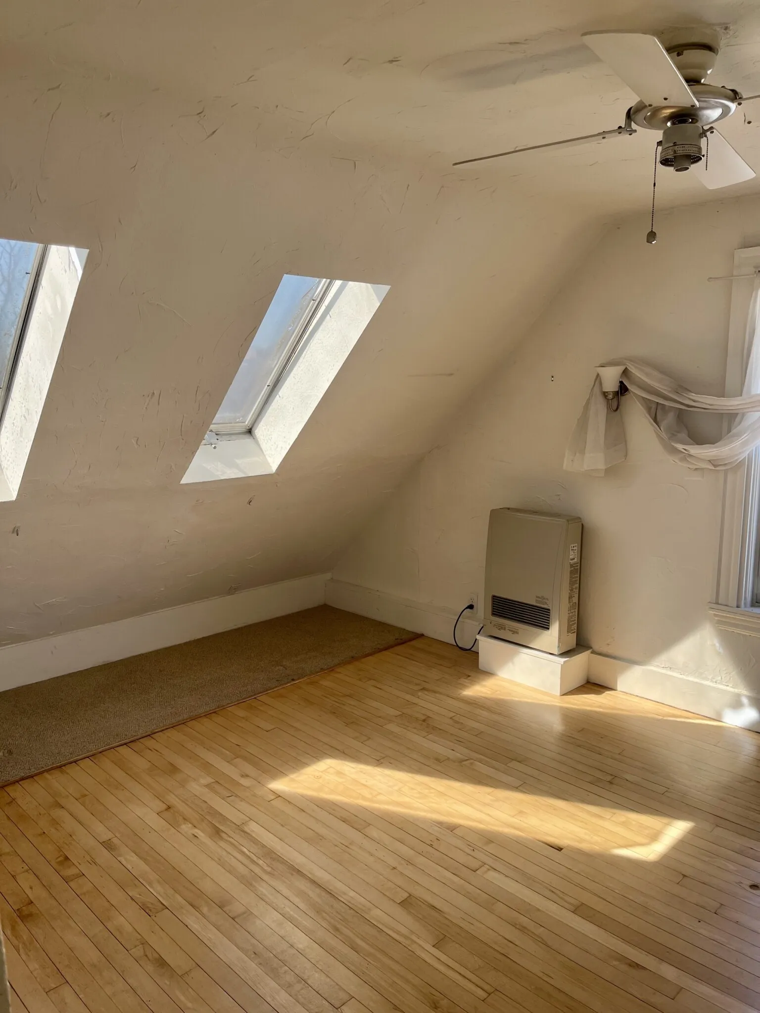 Studio bed, 1 bath apartment for rent at 8 Durham St Unit 3, Prospect Hill — photo 16 of 27