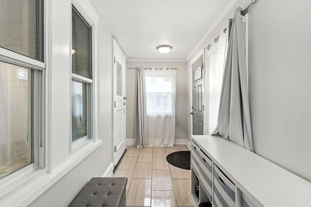 3 bed, 2 bath apartment for rent at 8 Earnshaw St, West Roxbury — photo 27 of 36