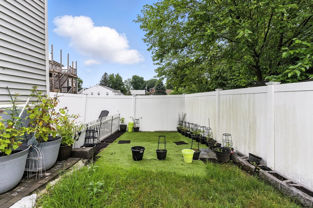 3 bed, 2 bath apartment for rent at 8 Earnshaw St, West Roxbury — photo 33 of 36