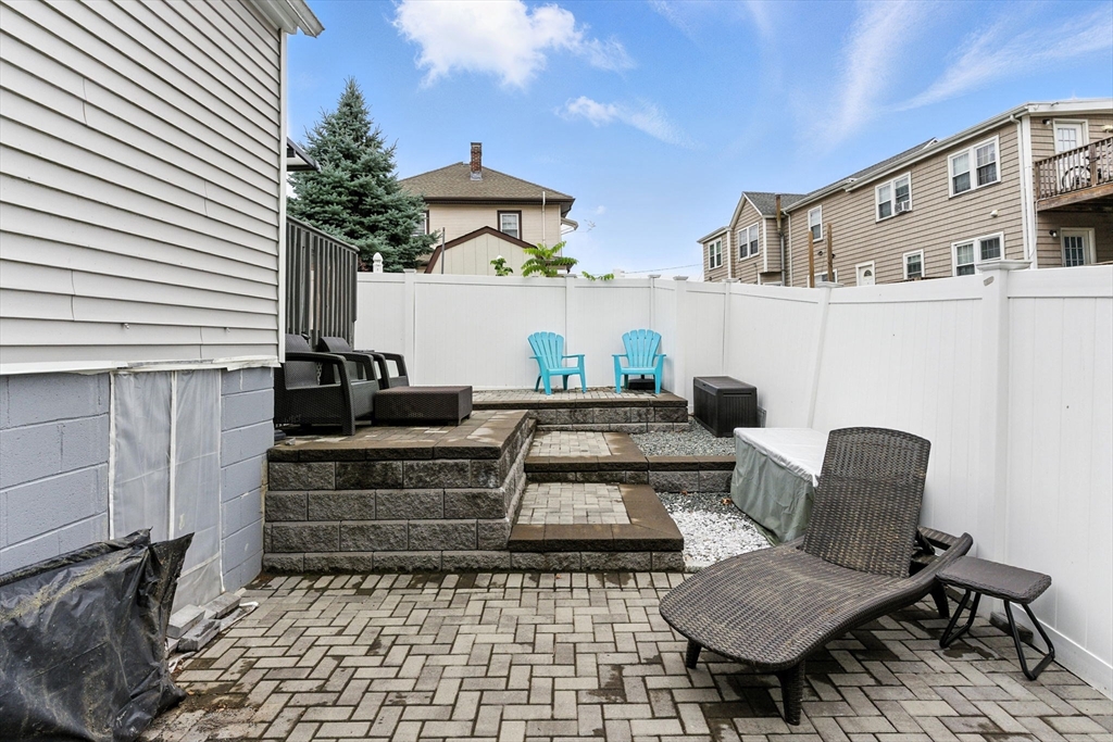 3 bed, 2 bath apartment for rent at 8 Earnshaw St, West Roxbury — photo 31 of 36