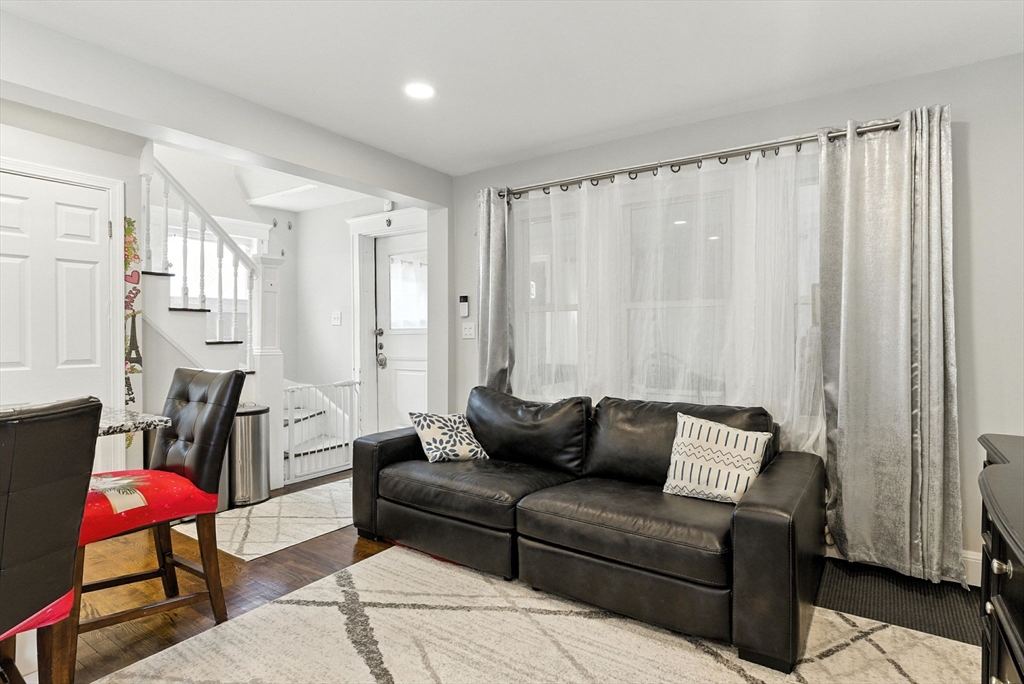 3 bed, 2 bath apartment for rent at 8 Earnshaw St, West Roxbury — photo 7 of 36