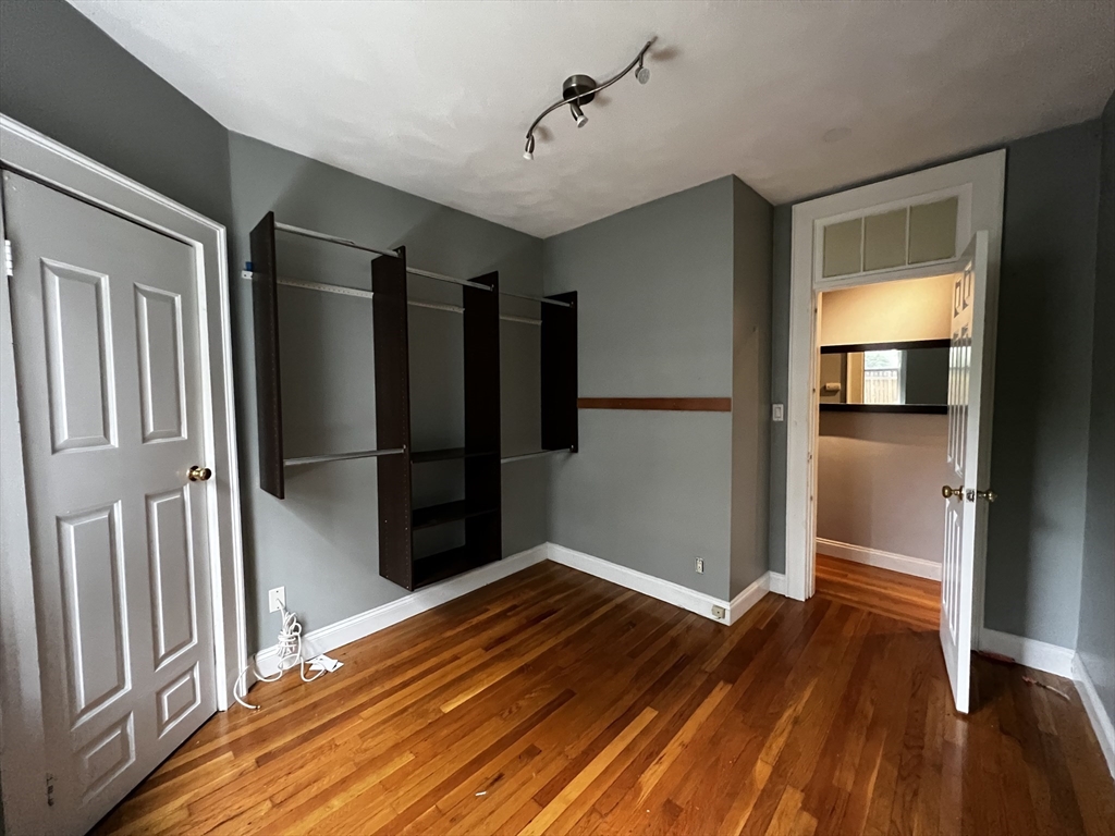 3 bed, 1 bath apartment for rent at 8 Edwin St Unit 1, Dorchester — photo 7 of 11