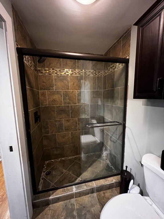3 bed, 1 bath apartment for rent at 8 Edwin St Unit 1, Dorchester — photo 5 of 11