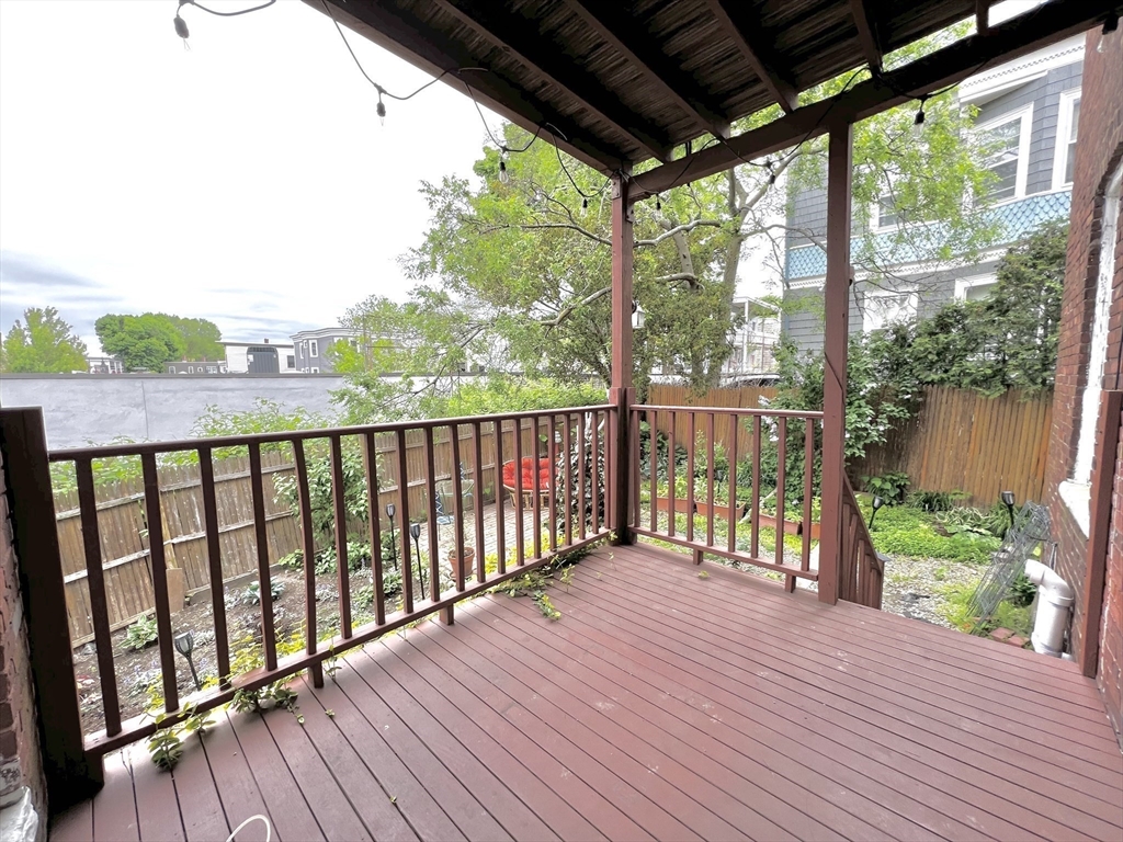 3 bed, 1 bath apartment for rent at 8 Edwin St Unit 1, Dorchester — photo 10 of 11
