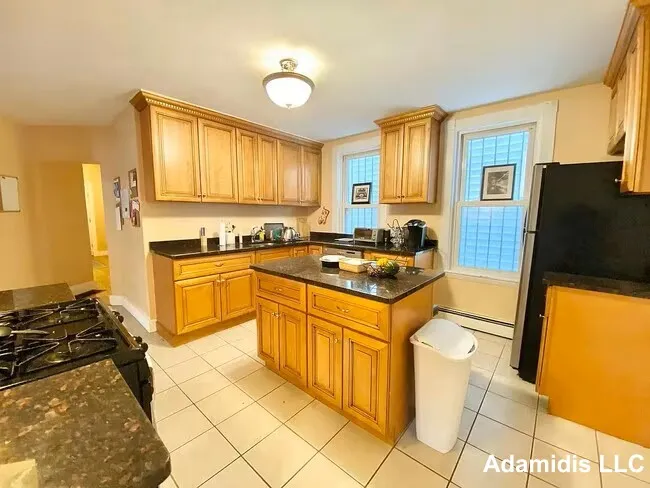 3 bed, 2 bath apartment for rent at 8 Eldora St Unit 1, Mission Hill — photo 5 of 7