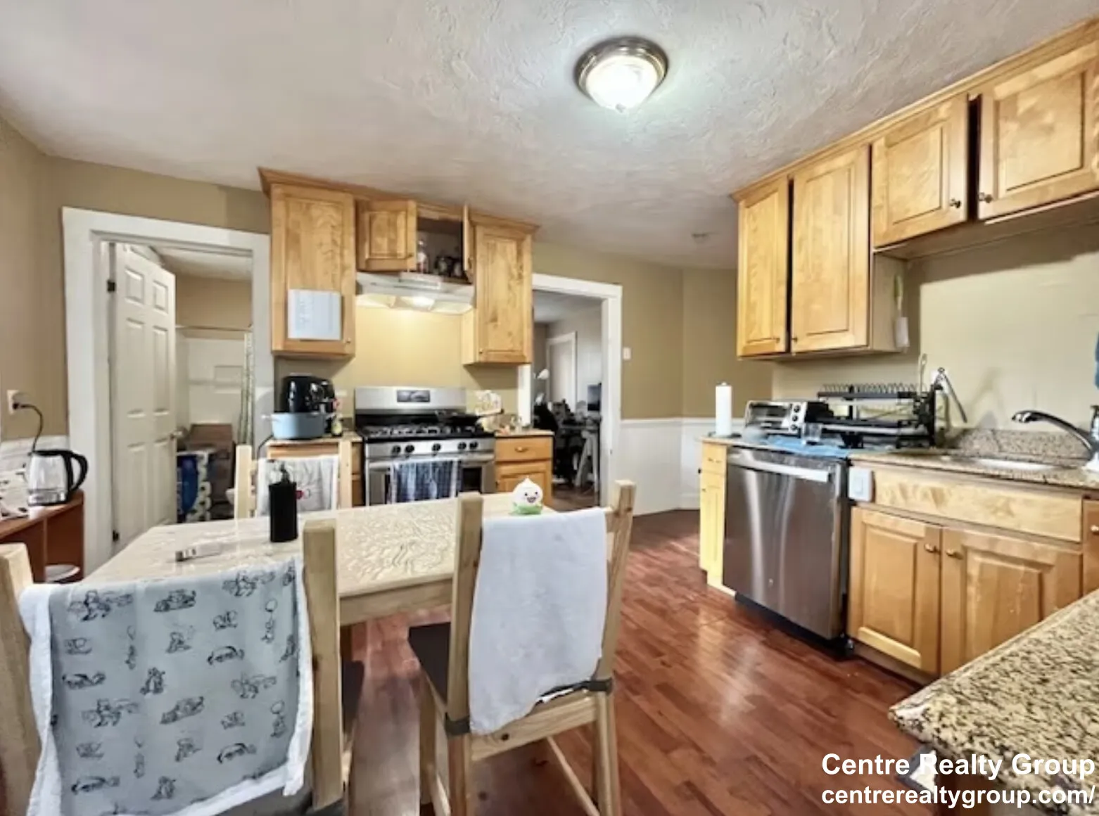 3 bed, 2 bath apartment for rent at 8 Eldora St Unit 2, Mission Hill — photo 3 of 10