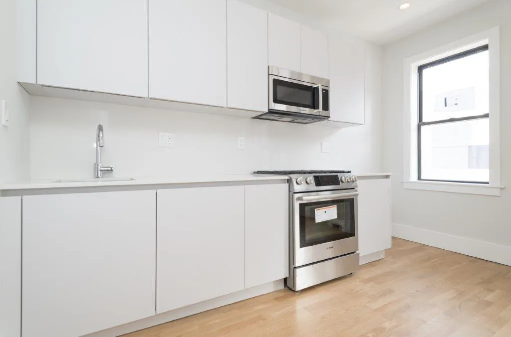 2 bed, 1 bath apartment for rent at 8 Elko St Unit 1, Brighton — photo 2 of 10