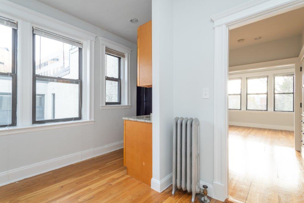 1 bed, 1 bath apartment for rent at 8 Elko St Unit 11, Brighton — photo 4 of 9