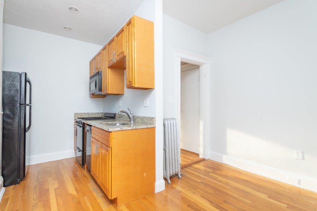1 bed, 1 bath apartment for rent at 8 Elko St Unit 11, Brighton — photo 5 of 9