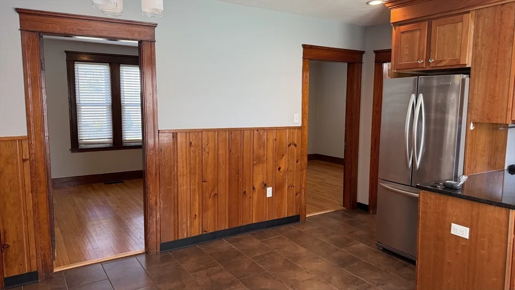 2 bed, 1 bath apartment for rent at 8 Elton St Unit 1, Worcester — photo 14 of 26