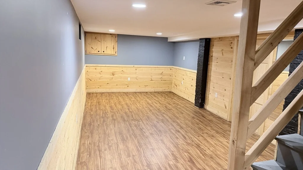 2 bed, 1 bath apartment for rent at 8 Elton St Unit 1, Worcester — photo 22 of 26
