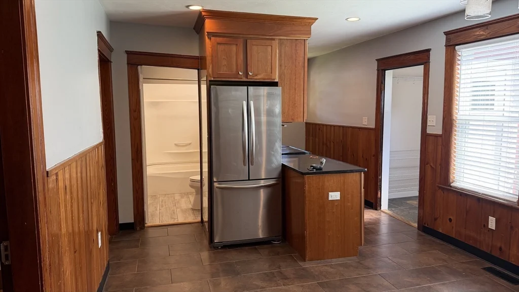 2 bed, 1 bath apartment for rent at 8 Elton St Unit 1, Worcester — photo 13 of 26