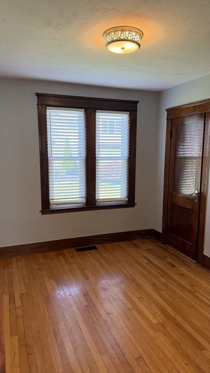 2 bed, 1 bath apartment for rent at 8 Elton St Unit 1, Worcester — photo 10 of 26