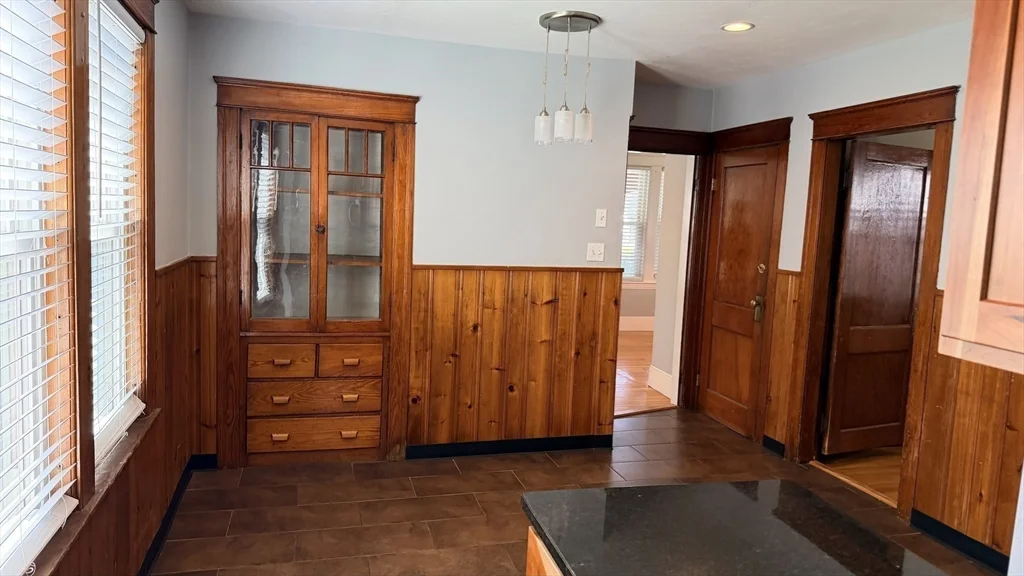 2 bed, 1 bath apartment for rent at 8 Elton St Unit 1, Worcester — photo 15 of 26