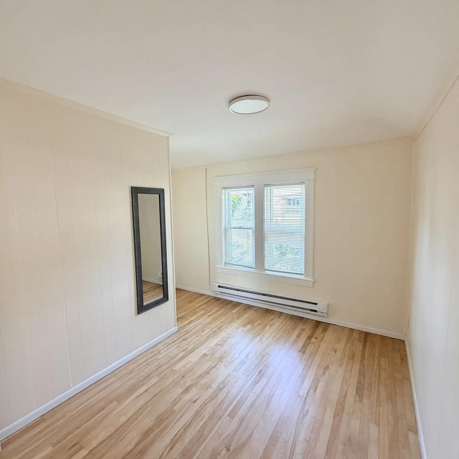 2 bed, 1 bath apartment for rent at 8 Elton St Unit 2, Worcester — photo 20 of 29