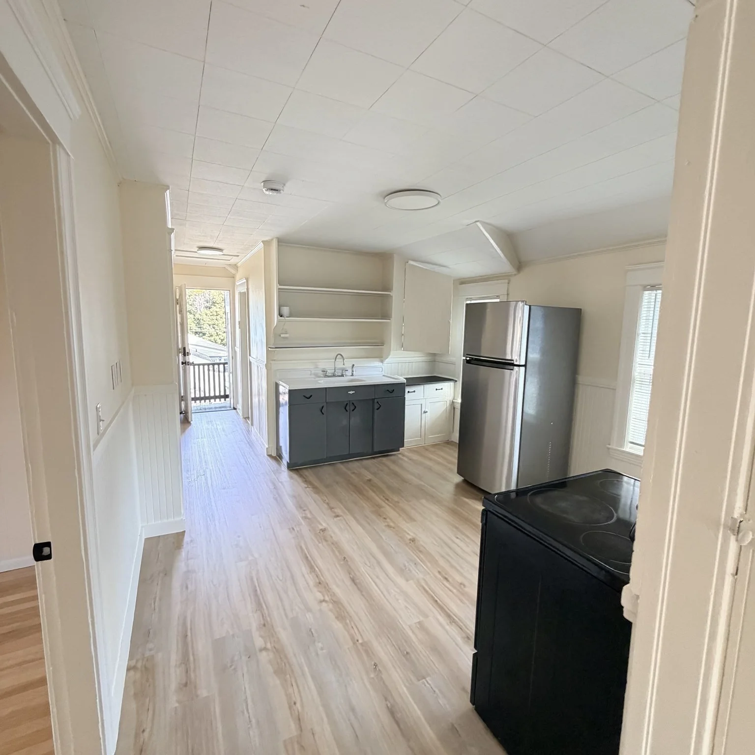 2 bed, 1 bath apartment for rent at 8 Elton St Unit 2, Worcester — photo 13 of 29