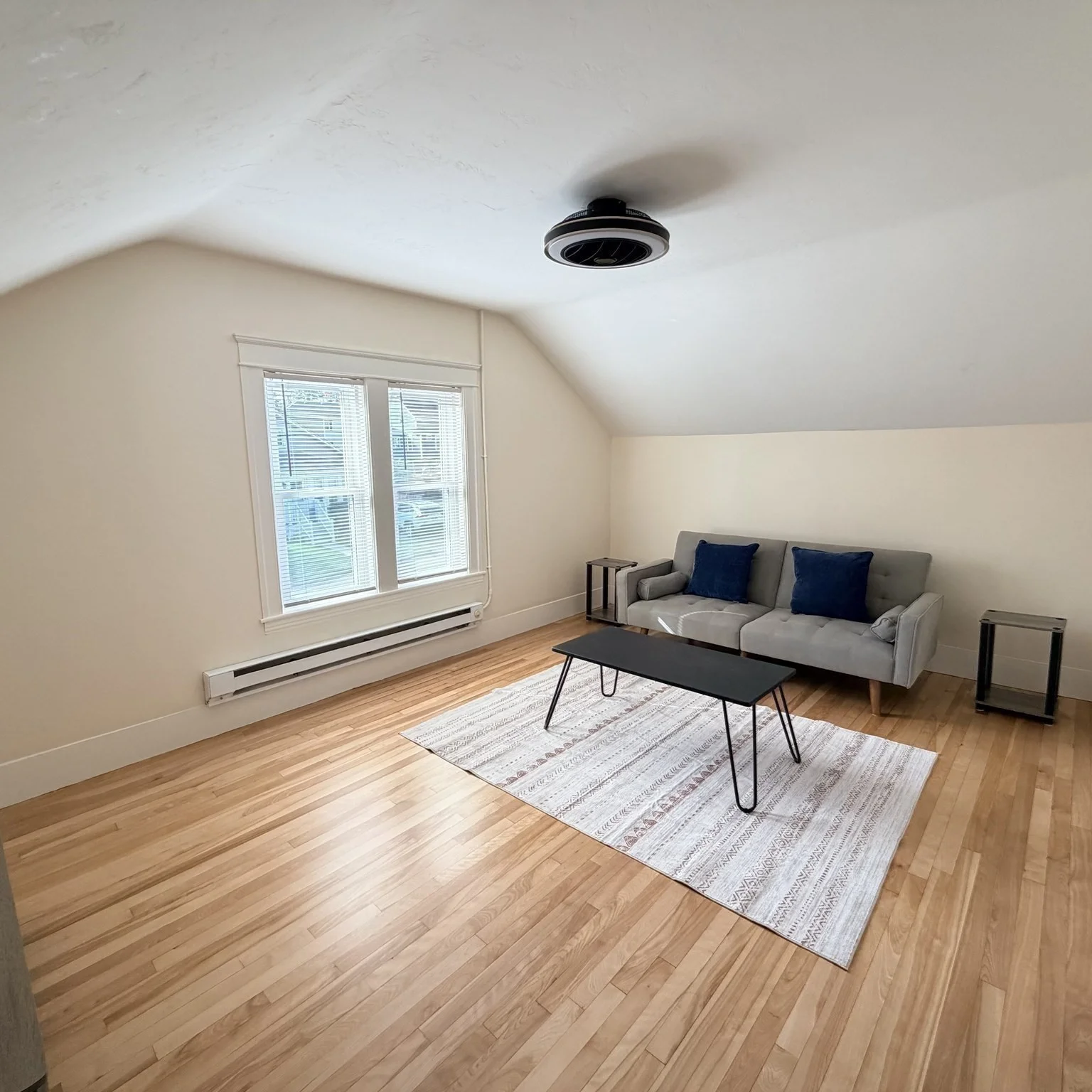 2 bed, 1 bath apartment for rent at 8 Elton St Unit 2, Worcester — photo 16 of 29