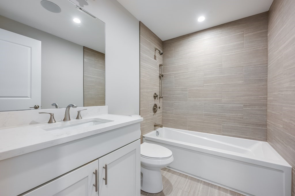 3 bed, 3 bath apartment for rent at 8 Enterprise St Unit 1, Dorchester — photo 19 of 35