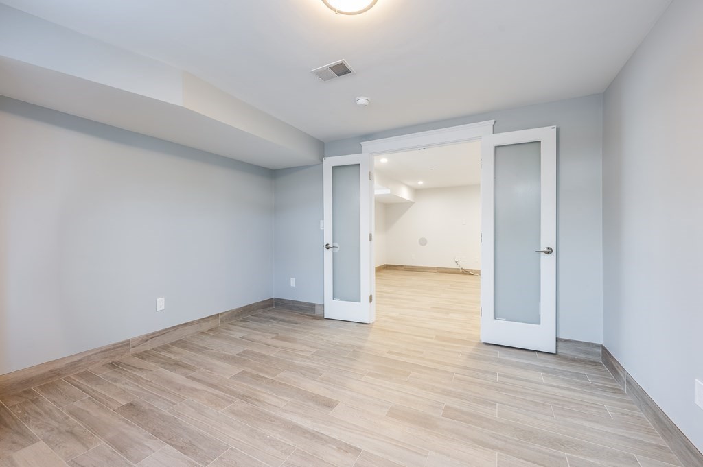 3 bed, 3 bath apartment for rent at 8 Enterprise St Unit 1, Dorchester — photo 25 of 35