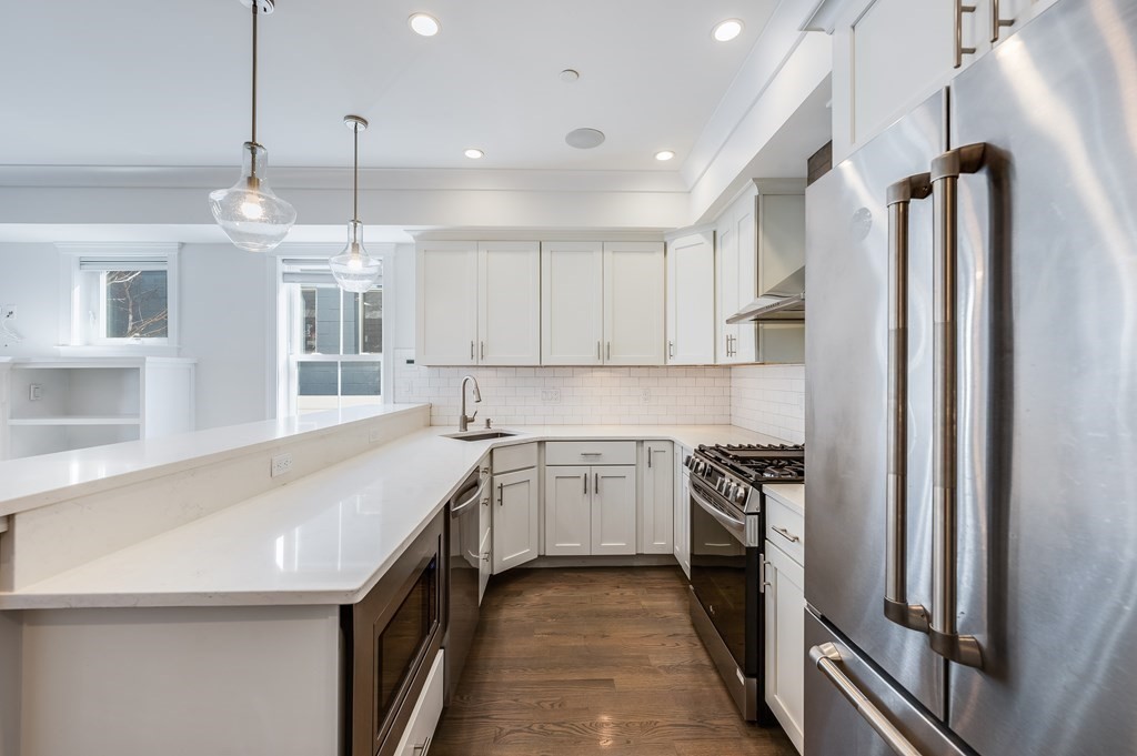 3 bed, 3 bath apartment for rent at 8 Enterprise St Unit 1, Dorchester — photo 8 of 35