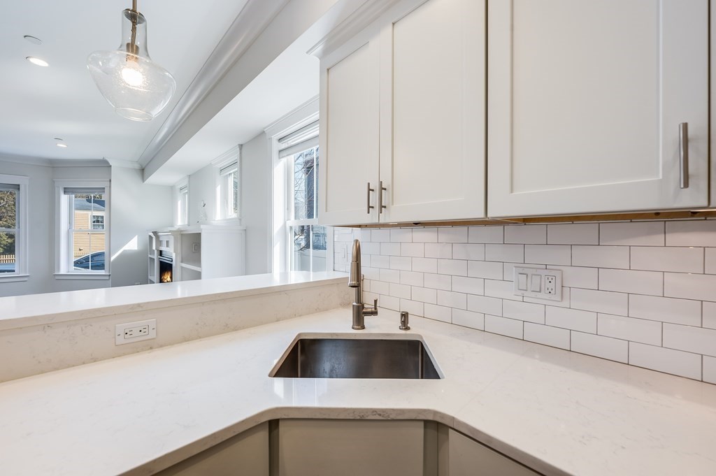 3 bed, 3 bath apartment for rent at 8 Enterprise St Unit 1, Dorchester — photo 9 of 35