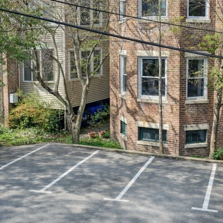 2 bed, 1 bath apartment for rent at 8 Euston St Unit 5, Brookline — photo 8 of 10