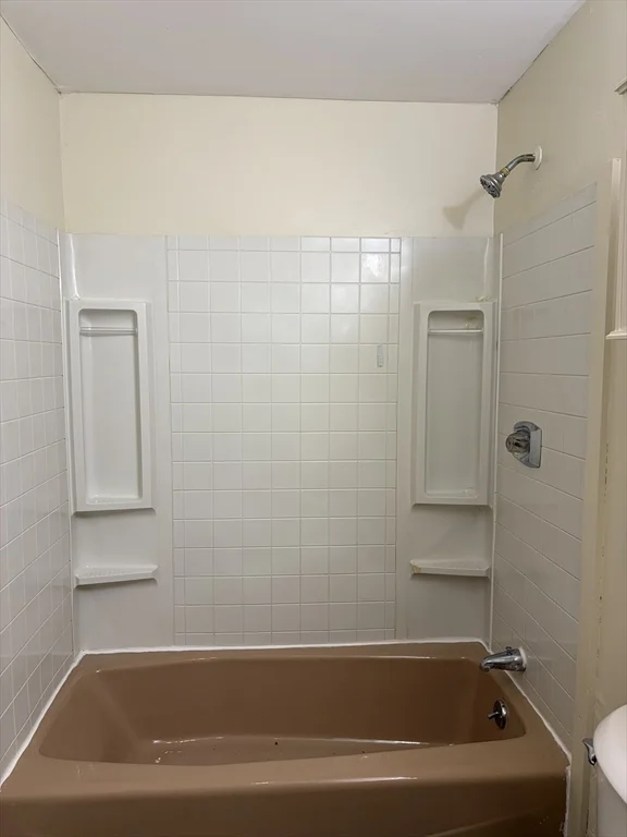 Studio bed, 1 bath apartment for rent at 8 Exchange Ct Unit 2, Waltham — photo 8 of 8