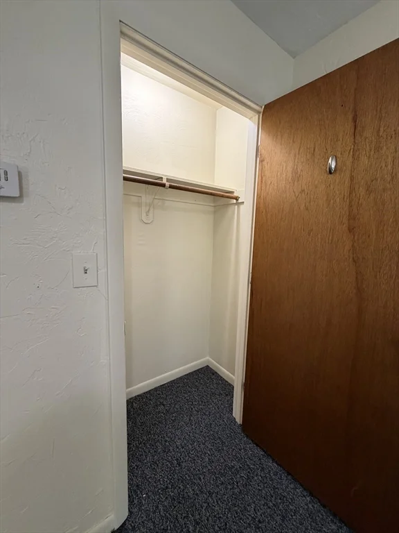 Studio bed, 1 bath apartment for rent at 8 Exchange Ct Unit 2, Waltham — photo 4 of 8