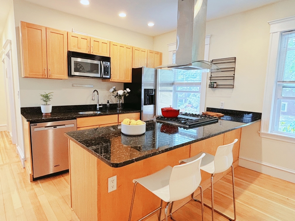 2 bed, 1 bath apartment for rent at 8 Fianwood Circle Unit 2, Inman Square — photo 1 of 12