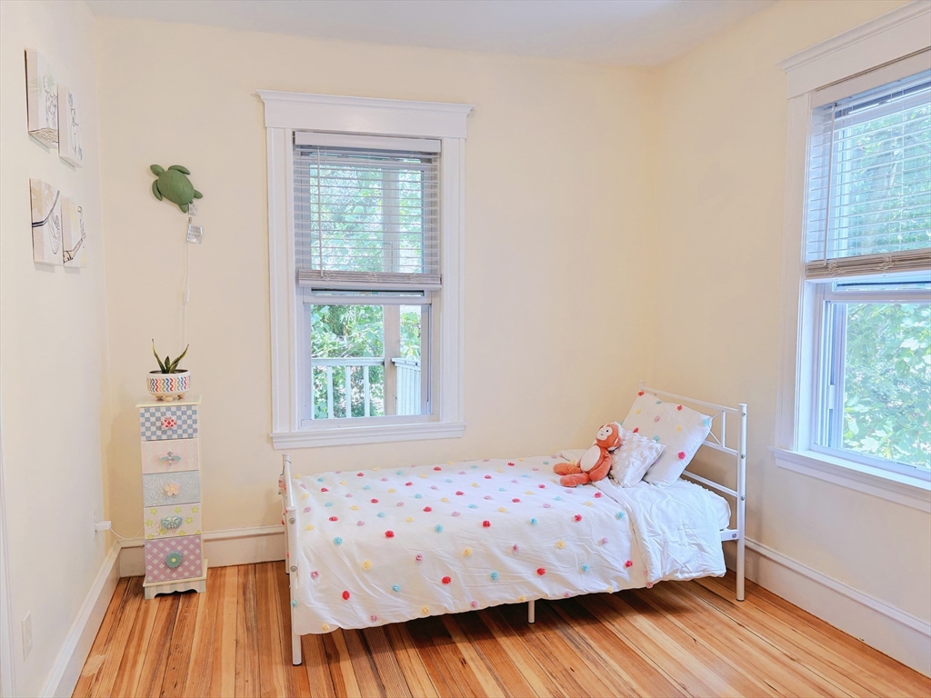 2 bed, 1 bath apartment for rent at 8 Fianwood Circle Unit 2, Inman Square — photo 8 of 12