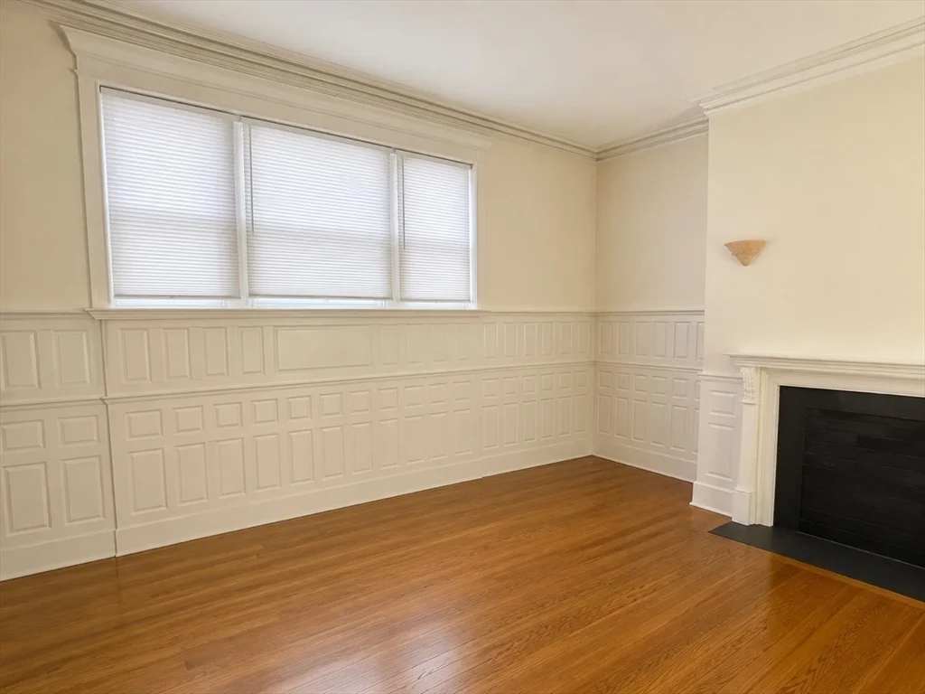 2 bed, 1 bath apartment for rent at 8 Fairfield St Unit 2, Back Bay — photo 4 of 5