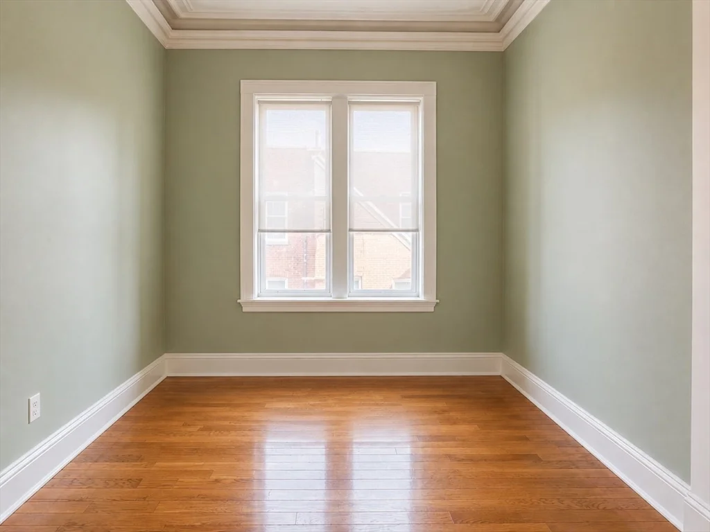 2 bed, 1 bath apartment for rent at 8 Fairfield St Unit 2, Back Bay — photo 3 of 5
