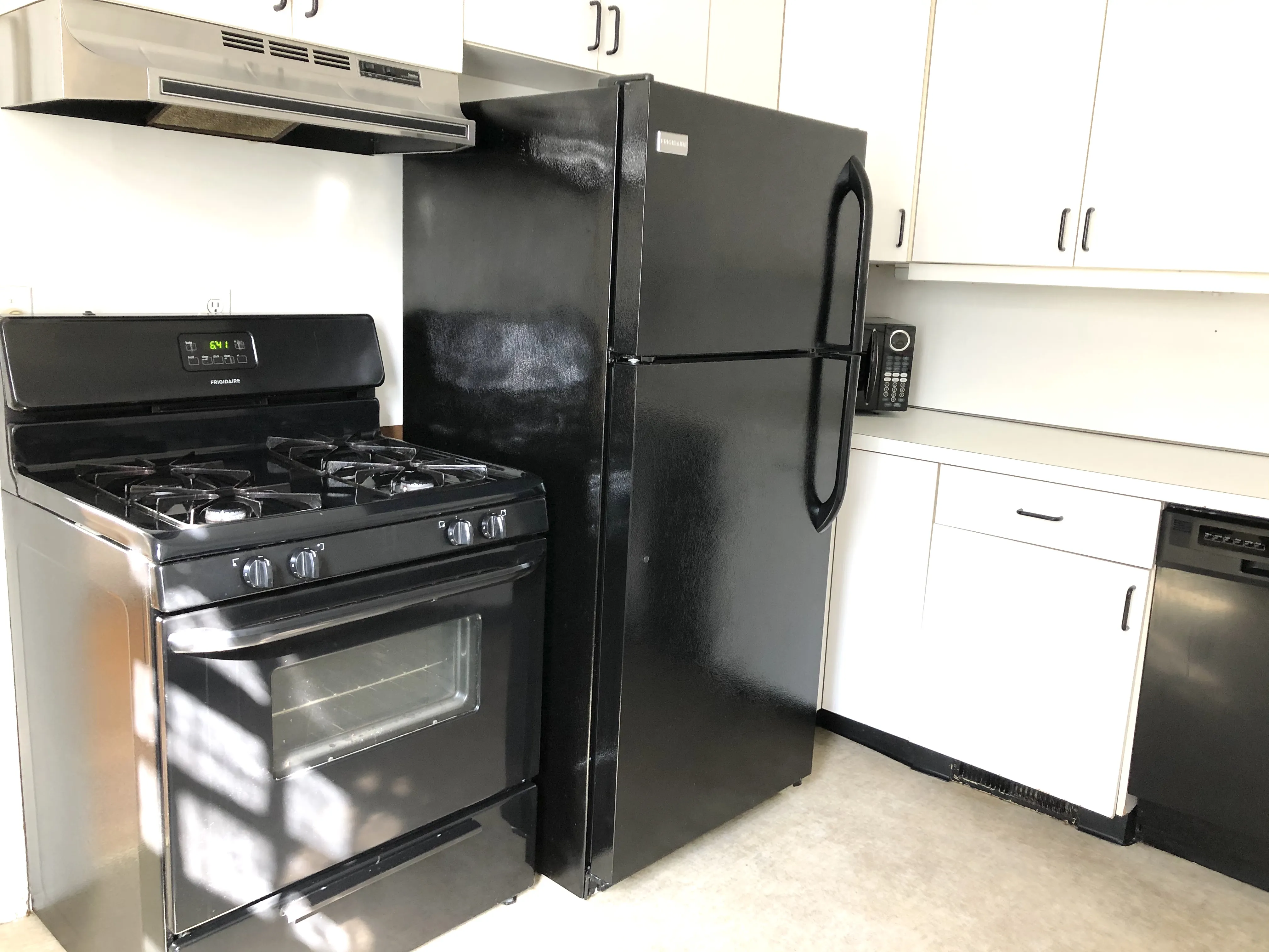 3 bed, 1 bath apartment for rent at 8 Fairfield St Unit 3A, Back Bay — photo 12 of 19