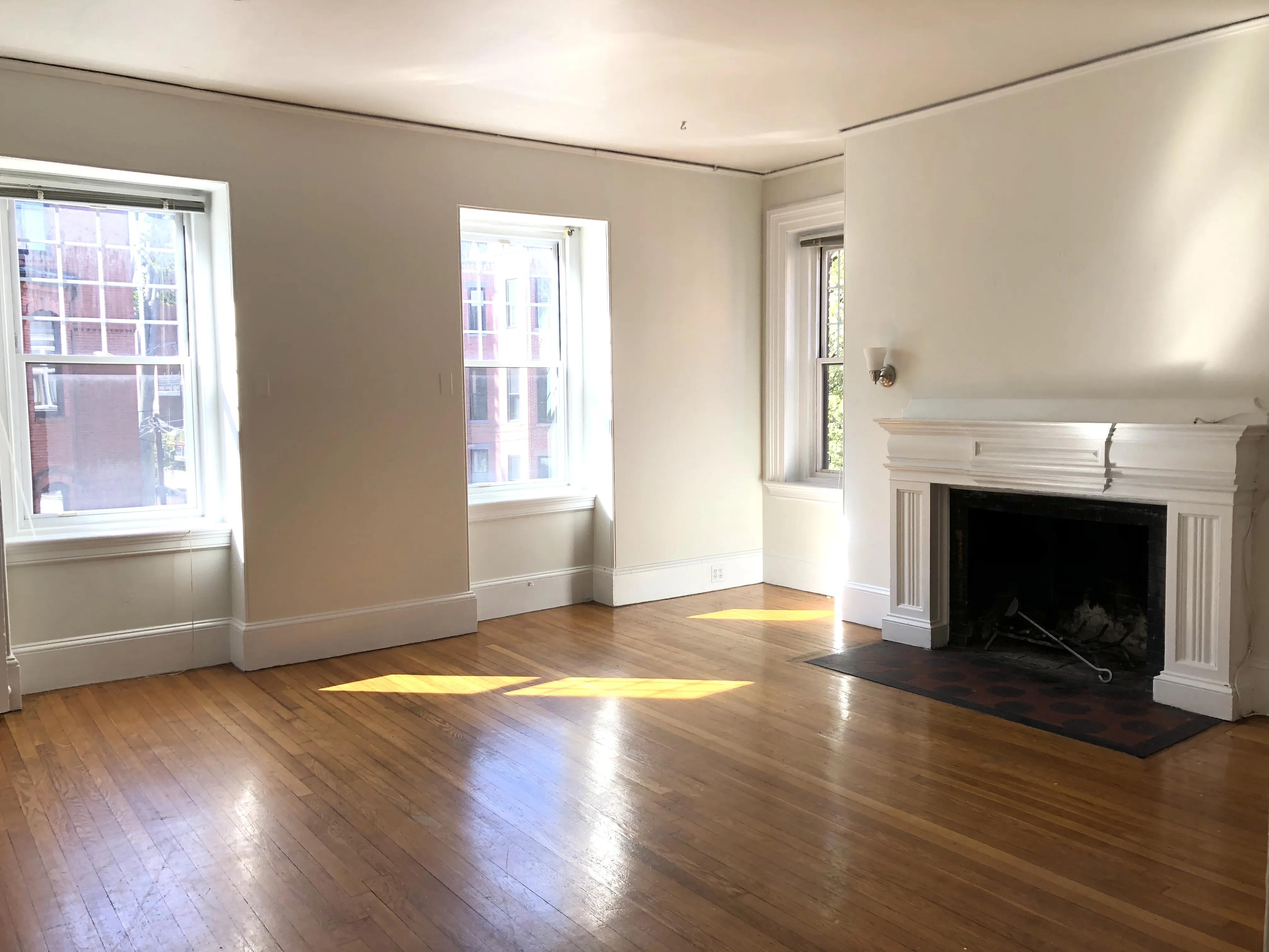 3 bed, 1 bath apartment for rent at 8 Fairfield St Unit 3A, Back Bay — photo 1 of 19