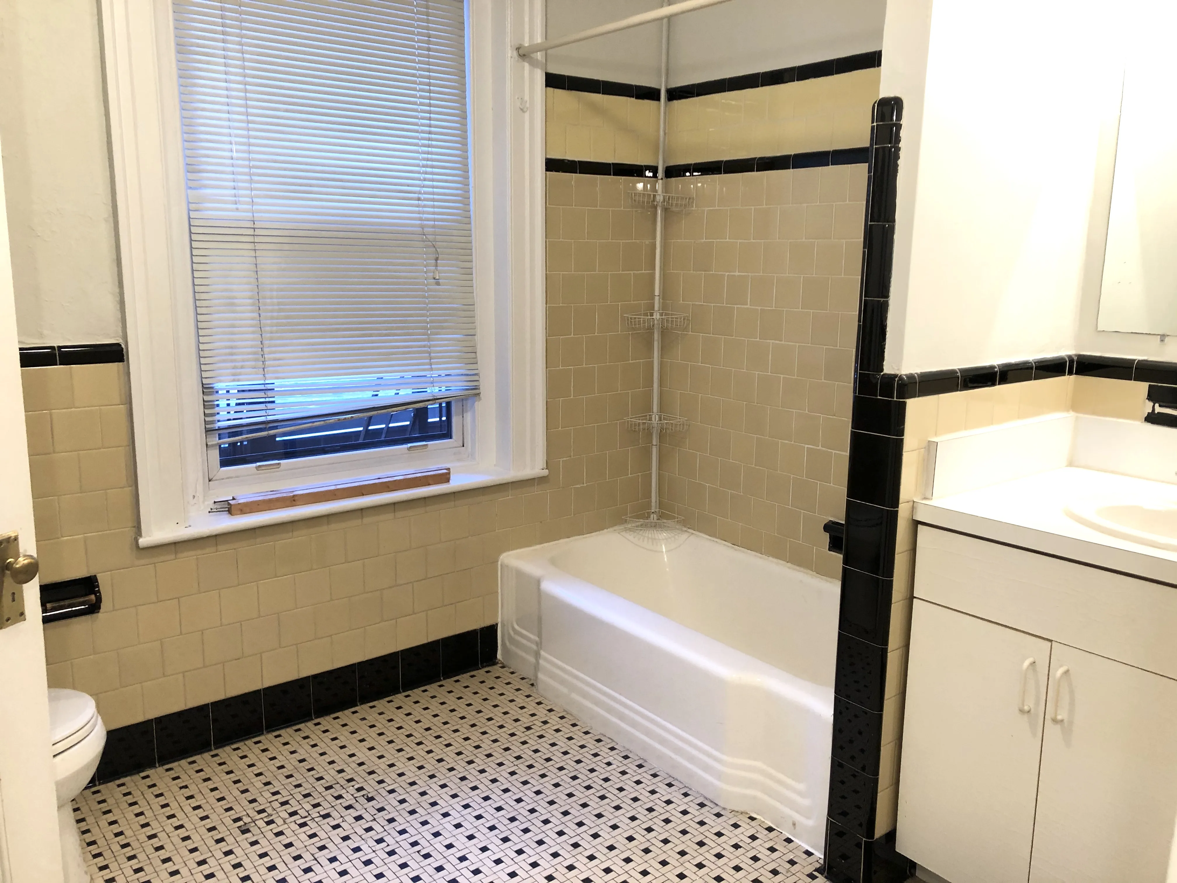 3 bed, 1 bath apartment for rent at 8 Fairfield St Unit 3A, Back Bay — photo 6 of 19