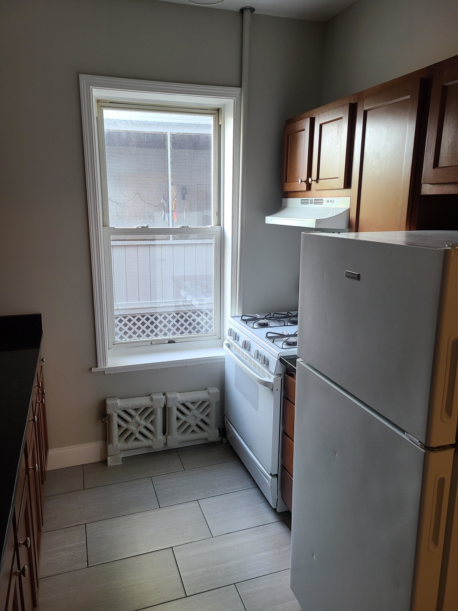 3 bed, 1 bath apartment for rent at 8 Farrington Ave Unit 2, Allston — photo 19 of 34