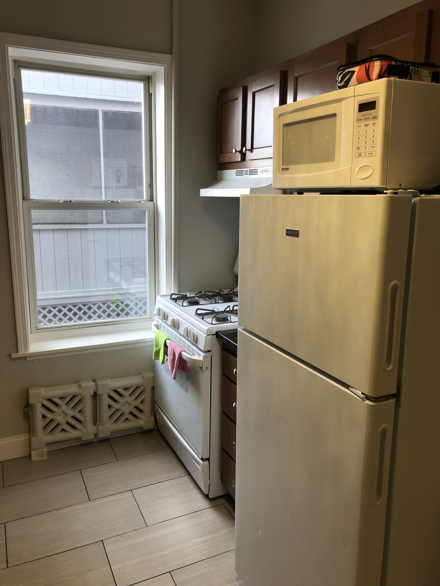3 bed, 1 bath apartment for rent at 8 Farrington Ave Unit 2, Allston — photo 12 of 34