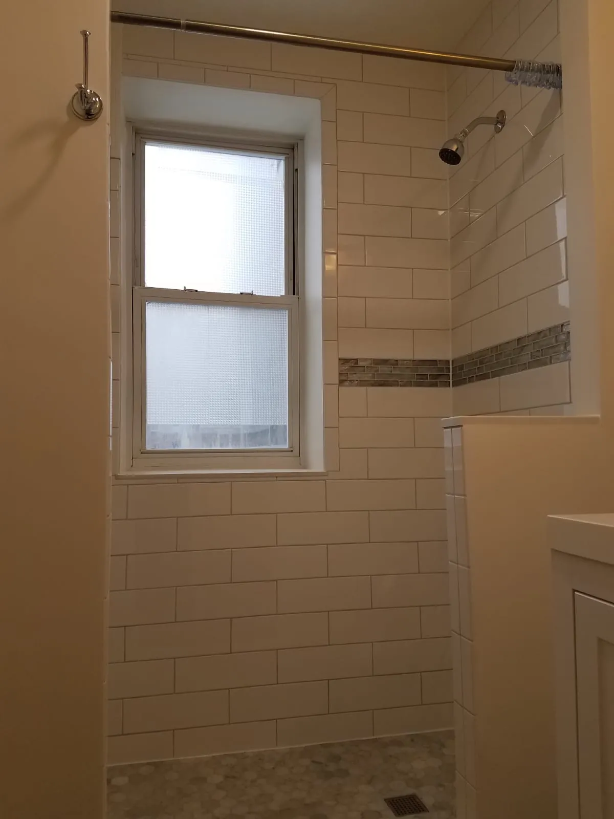 3 bed, 1 bath apartment for rent at 8 Farrington Ave Unit 3, Allston — photo 17 of 31