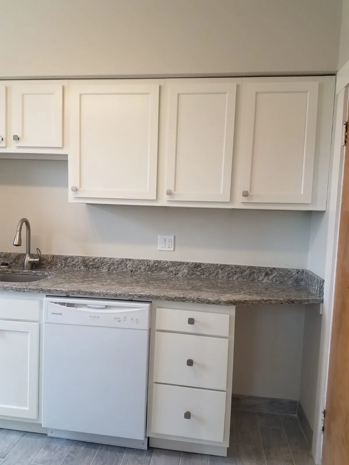 3 bed, 1 bath apartment for rent at 8 Farrington Ave Unit 3, Allston — photo 12 of 31