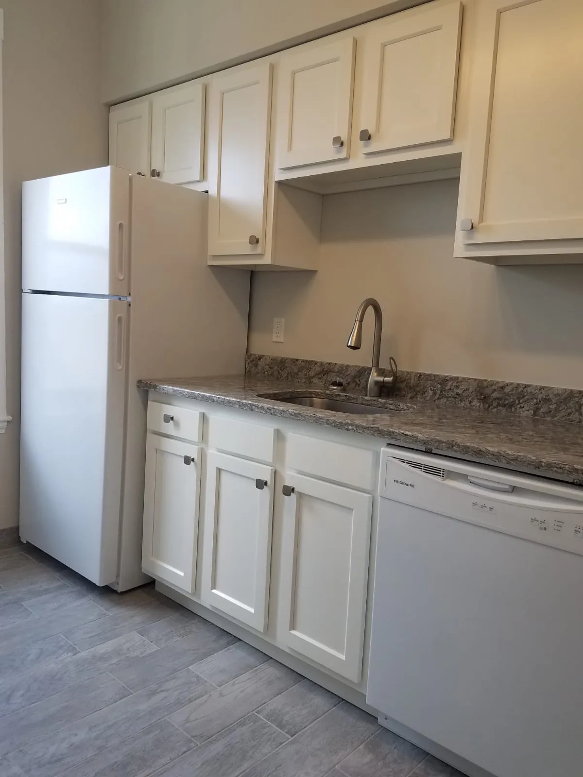 3 bed, 1 bath apartment for rent at 8 Farrington Ave Unit 3, Allston — photo 13 of 31