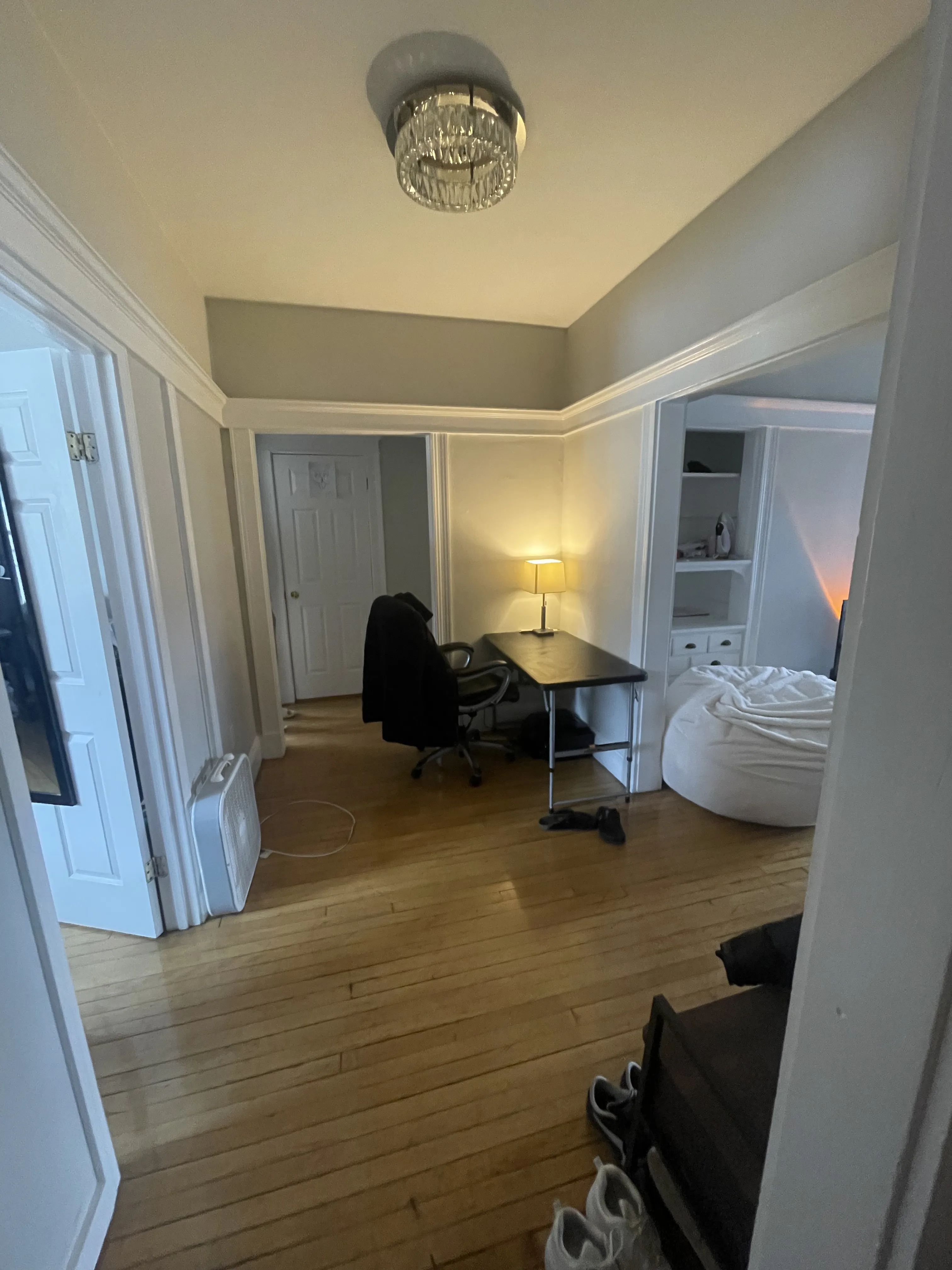 3 bed, 1 bath apartment for rent at 8 Farrington Ave Unit 3, Allston — photo 4 of 31