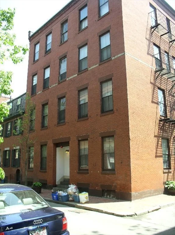 1 bed, 1 bath apartment for rent at 8 Fayette St Unit 4L, Back Bay — photo 8 of 8