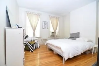 1 bed, 1 bath apartment for rent at 8 Fayette St Unit 4L, Back Bay