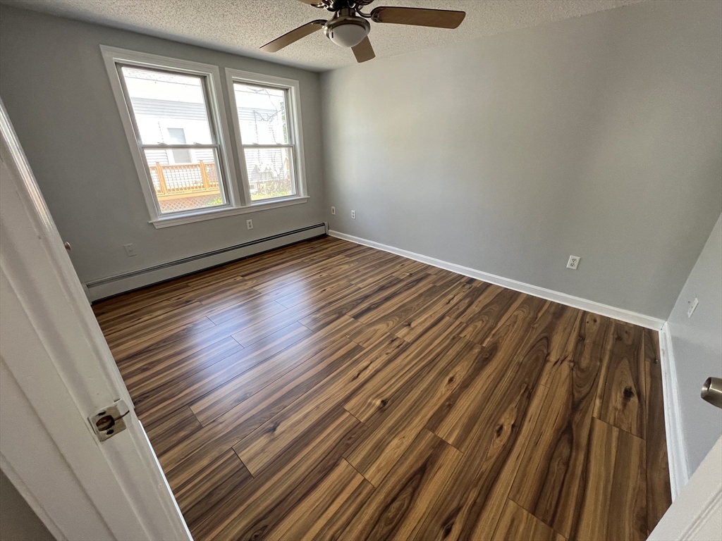 2 bed, 1 bath apartment for rent at 8 Federal St Unit 1 Rear, Warren — photo 5 of 9