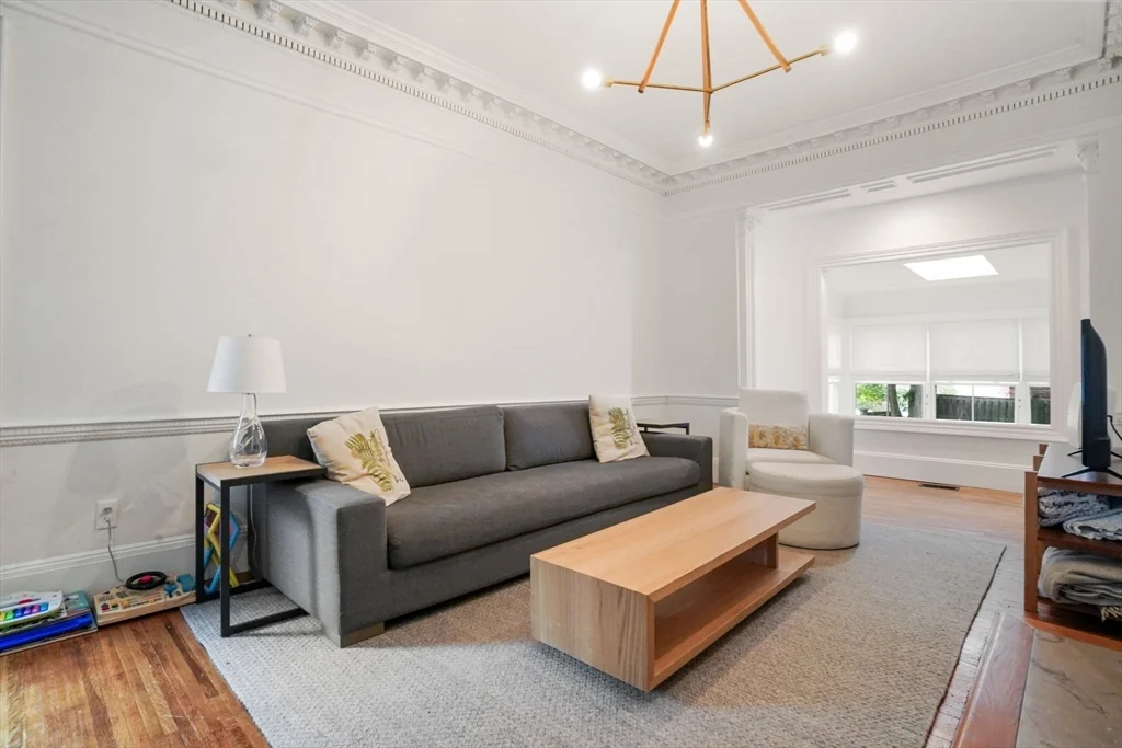 3 bed, 2 bath apartment for rent at 8 Florence St Unit 0, Cambridgeport — photo 8 of 25